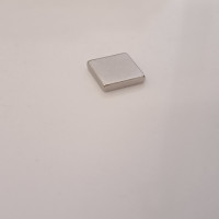 Auswahlangebot 5 Stück bis 50 Stück Superstarker Neodym Quadermagnet N52, 10x10x2 mm – Extrem Flach und Leistungsstark 2